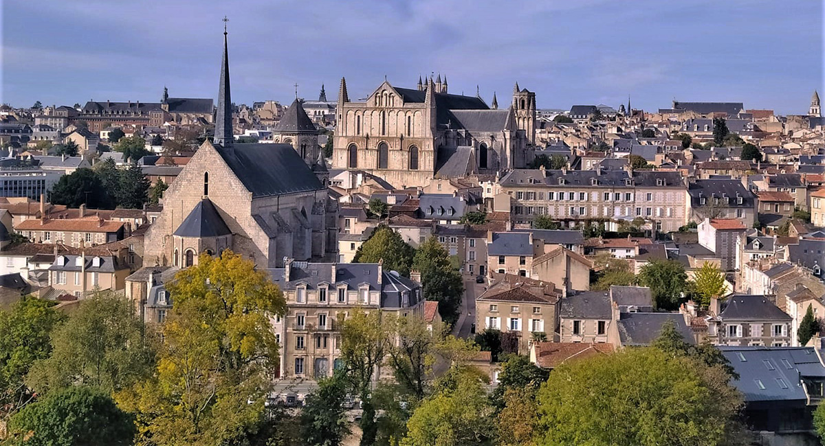 Pare-brise Poitiers remplacement à domicile